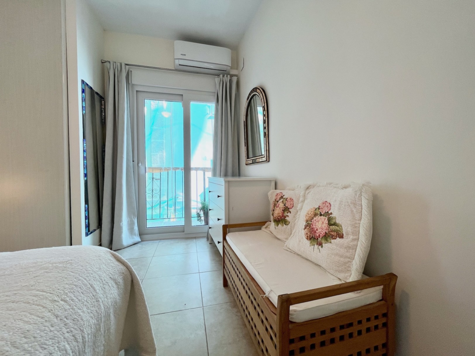 460906 - Amplio apartamento reformado de 4 dormitorios en Jávea centro