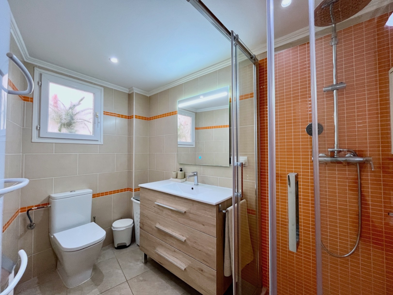 460906 - Amplio apartamento reformado de 4 dormitorios en Jávea centro